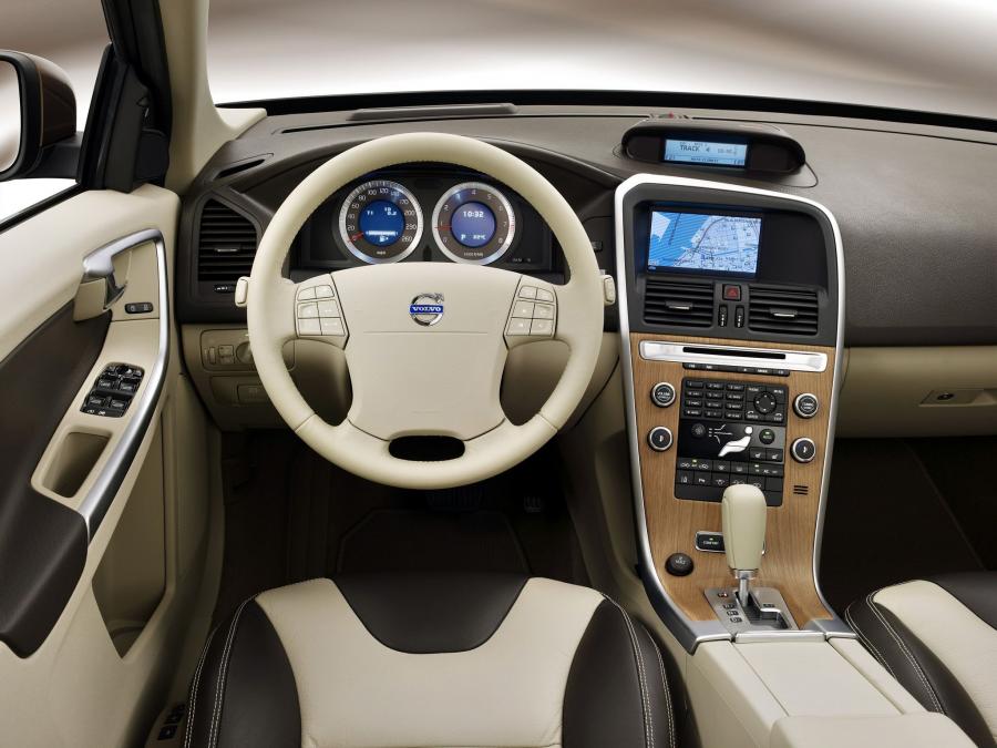  Volvo XC60 T6 2008 года  (фото 17 из 30)